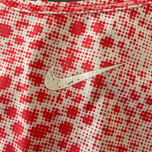 Nike pro sports bra in red - Picture 5 of 5